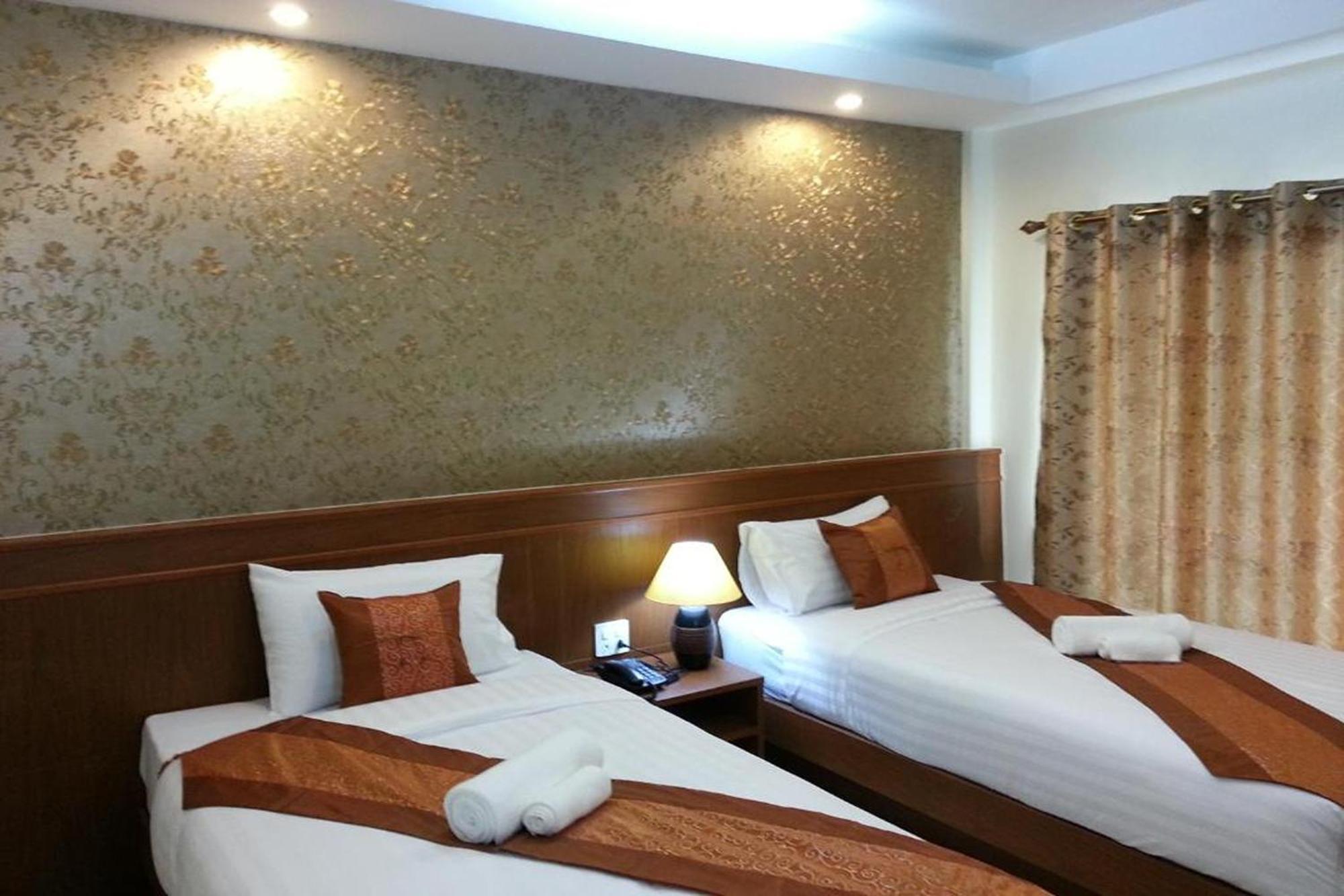 Karnmanee Place Hotel อุดรธานี ภายนอก รูปภาพ