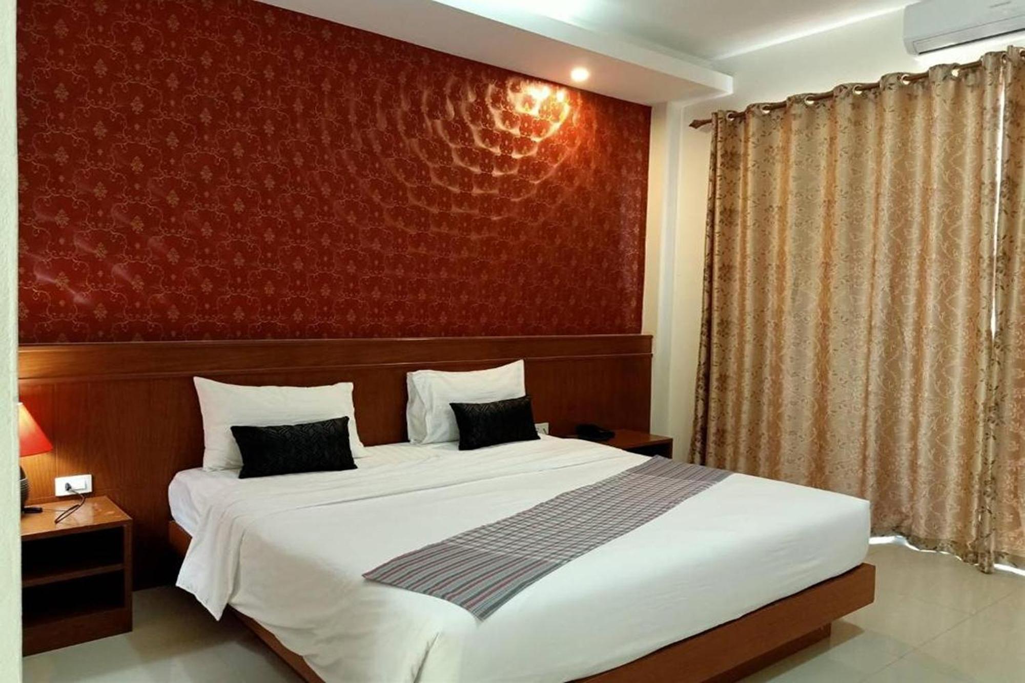 Karnmanee Place Hotel อุดรธานี ภายนอก รูปภาพ